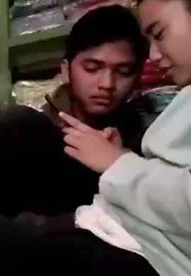 Jaga Toko Malah Ngewe